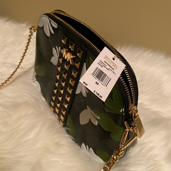 MICHAEL Michael Kors Handbags - Michael Kors crossbody Purse